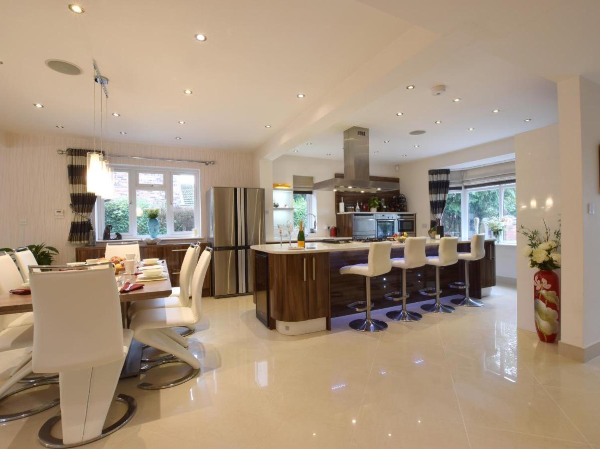 Solway Villa เชสเตอร์ ภายนอก รูปภาพ