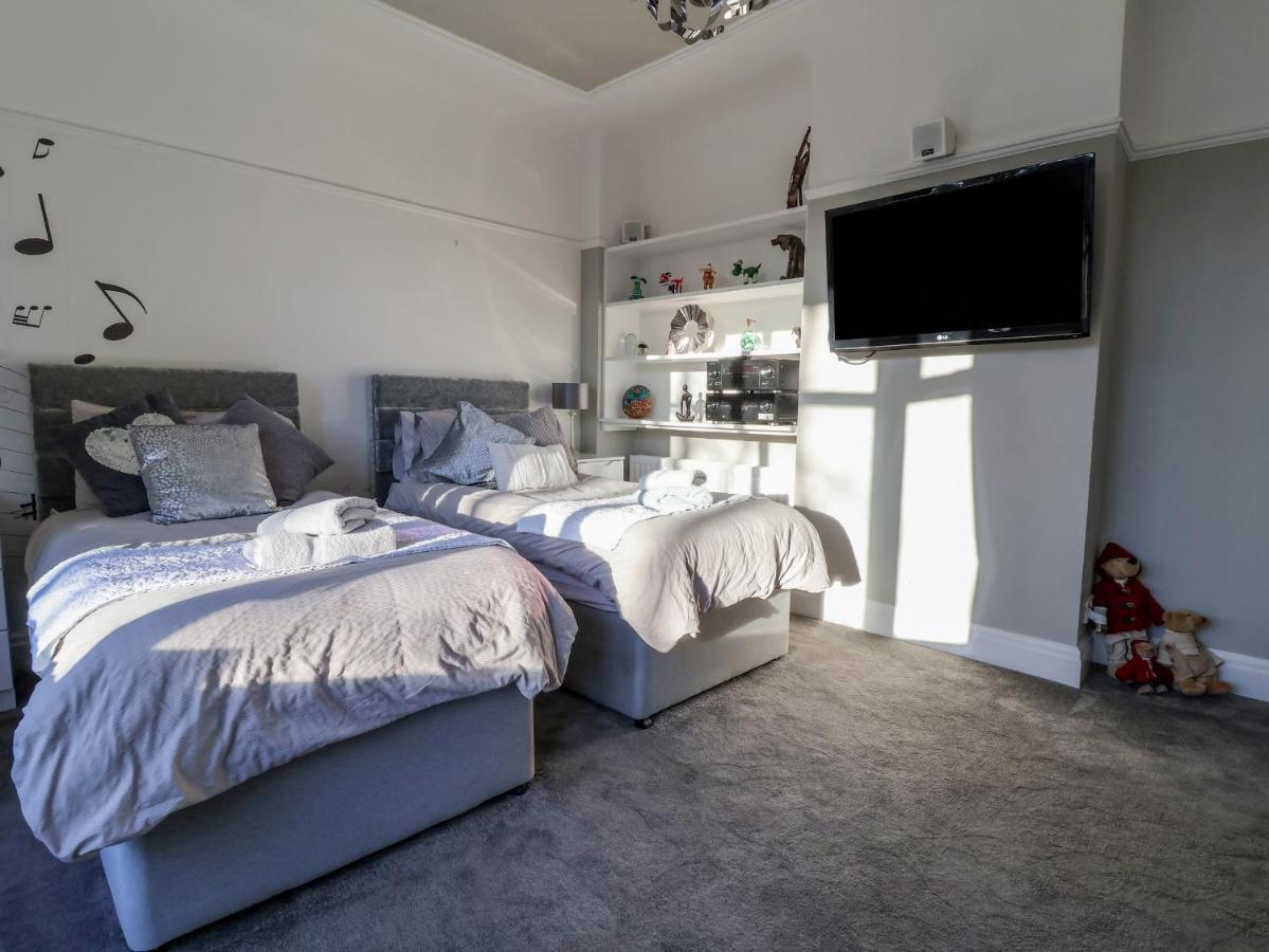 Solway Villa เชสเตอร์ ภายนอก รูปภาพ